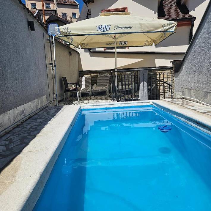 Gîte pour 2 personnes, avec vue ainsi que jardin et piscine à Novi Sad - 2