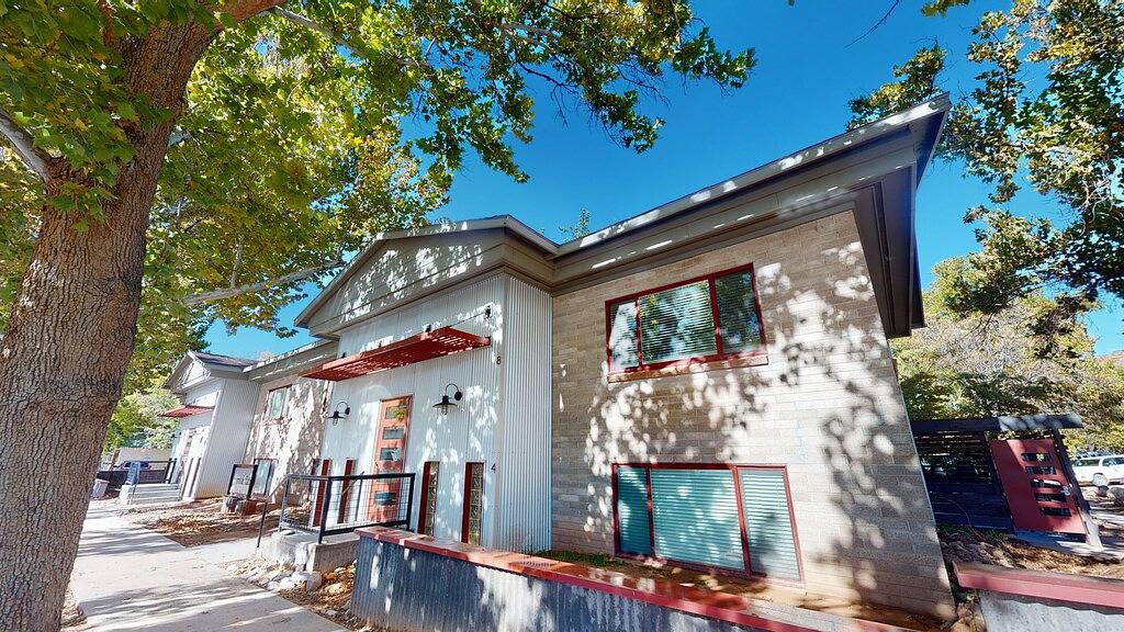 Ganze Wohnung, Haustierfreundliche Wohnung in der Innenstadt von Moab, modernes Dekor, voll ausgestattete Küche, umweltfreundlich in Moab, Arches-Nationalpark