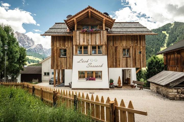 Ferienwohnung für 5 Personen, mit Ausblick und Garten, mit Haustier
