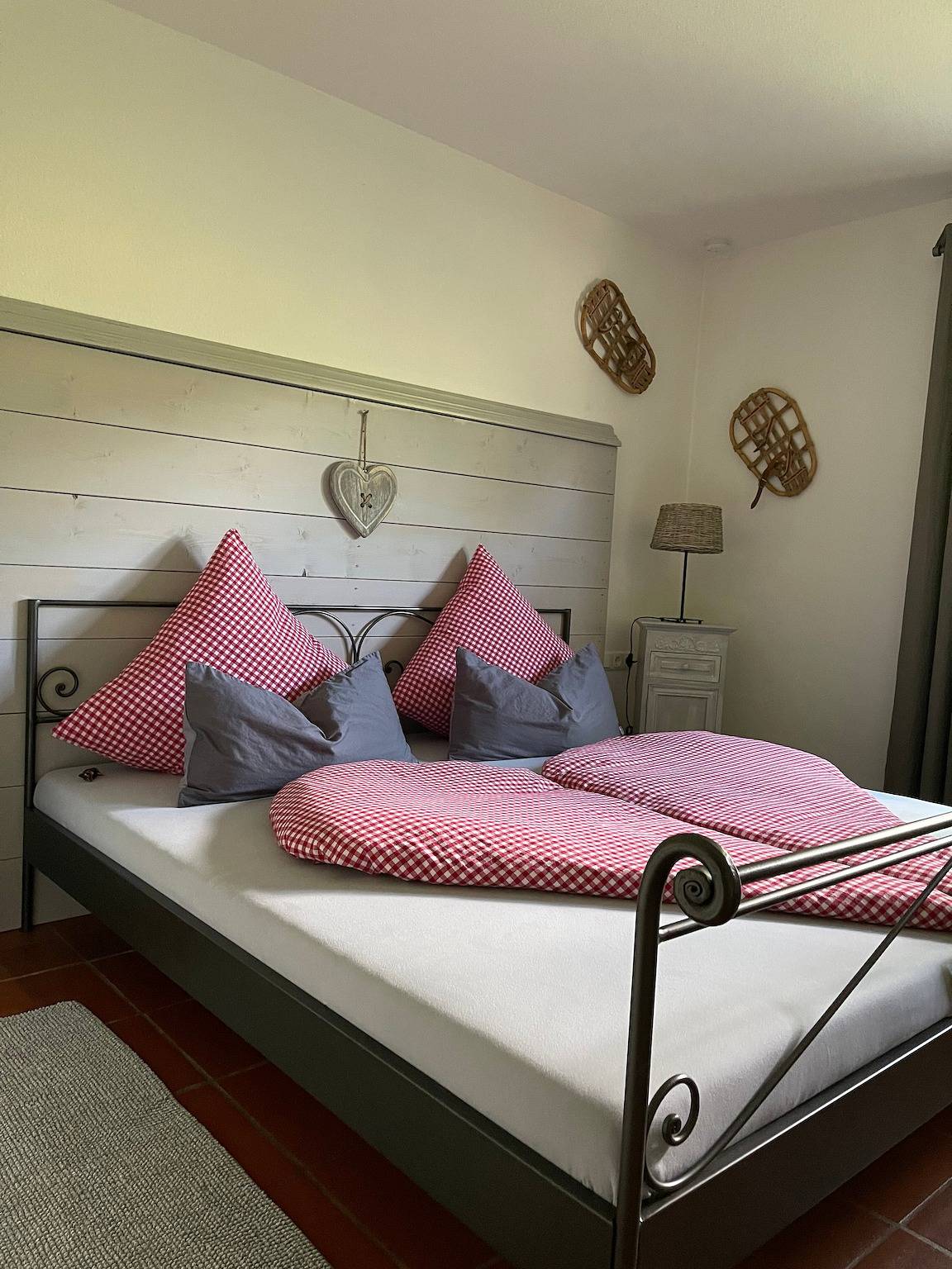 Ganze Wohnung, Ferienwohnung 'Alpenherz' mit Bergblick, privater Terrasse und Wi-Fi in Ettensberg (Blaichach), Blaichach