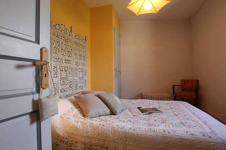 Gîte pour 6 personnes, avec jardin, animaux acceptés à Saint-Beauzire - 3