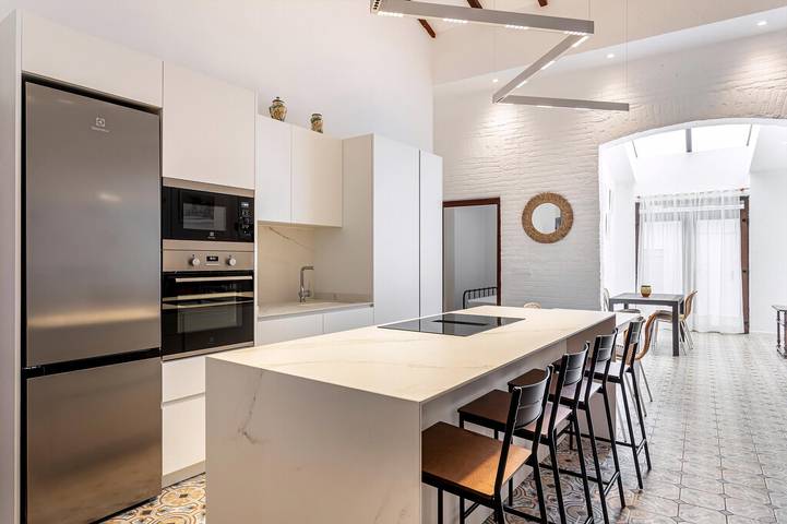 Ferienhaus für 8 Personen, mit Terrasse und Garten in Valencia - 2