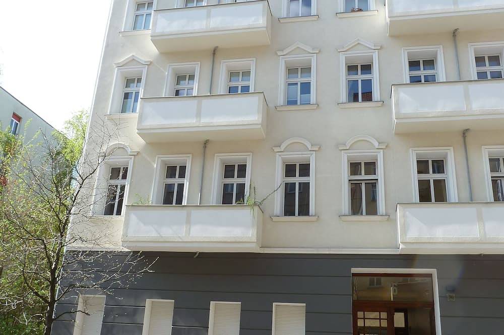 Apartamento entero, Céntrico y tranquilo: una vista del campo in Friedrichshain - Kreuzberg, Berlín