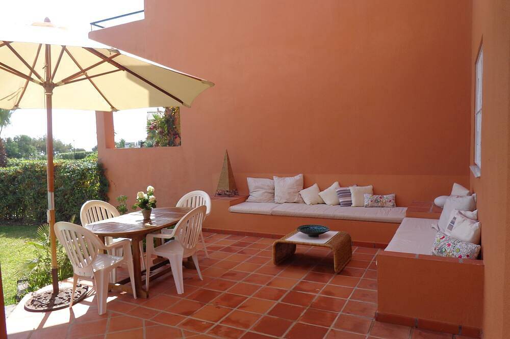 Villa in Frontlinie mit Garten, Grill, ideale Familien .. in La Chullera, Manilva