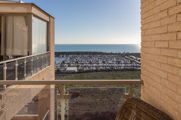 Entire apartment, Penthouse 10th floor Residencial "Puerto Marino" near Port with Spectacular Sea View & Pool in Guardamar del Segura, Costa Blanca