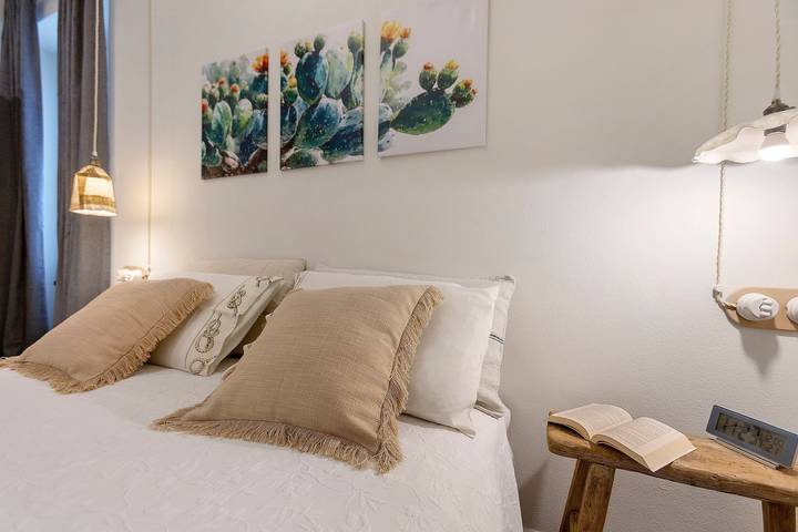 Geheel appartement, Historisch centrum, appartement 'Piazzetta della Torre' met airconditioning en wifi in Chiavari, Riviera di Levante