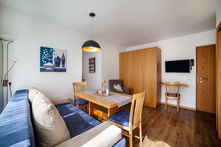 Ferienwohnung für 2 Personen, mit Balkon und Garten in Partschins - 4