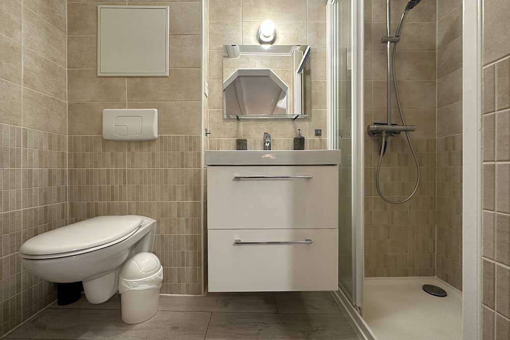 Apartamento entero, T2 Duplex-Apartamento-Familiar-Baño en la habitacion in Neydens, Región de Saint-Julien-en-Genevois