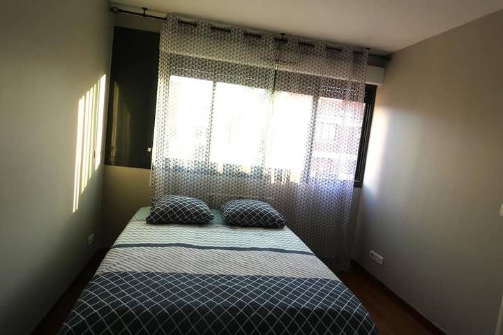 Ganze Wohnung, Appartement F2, Proche du Métro in Montreuil, Seine-Saint-Denis