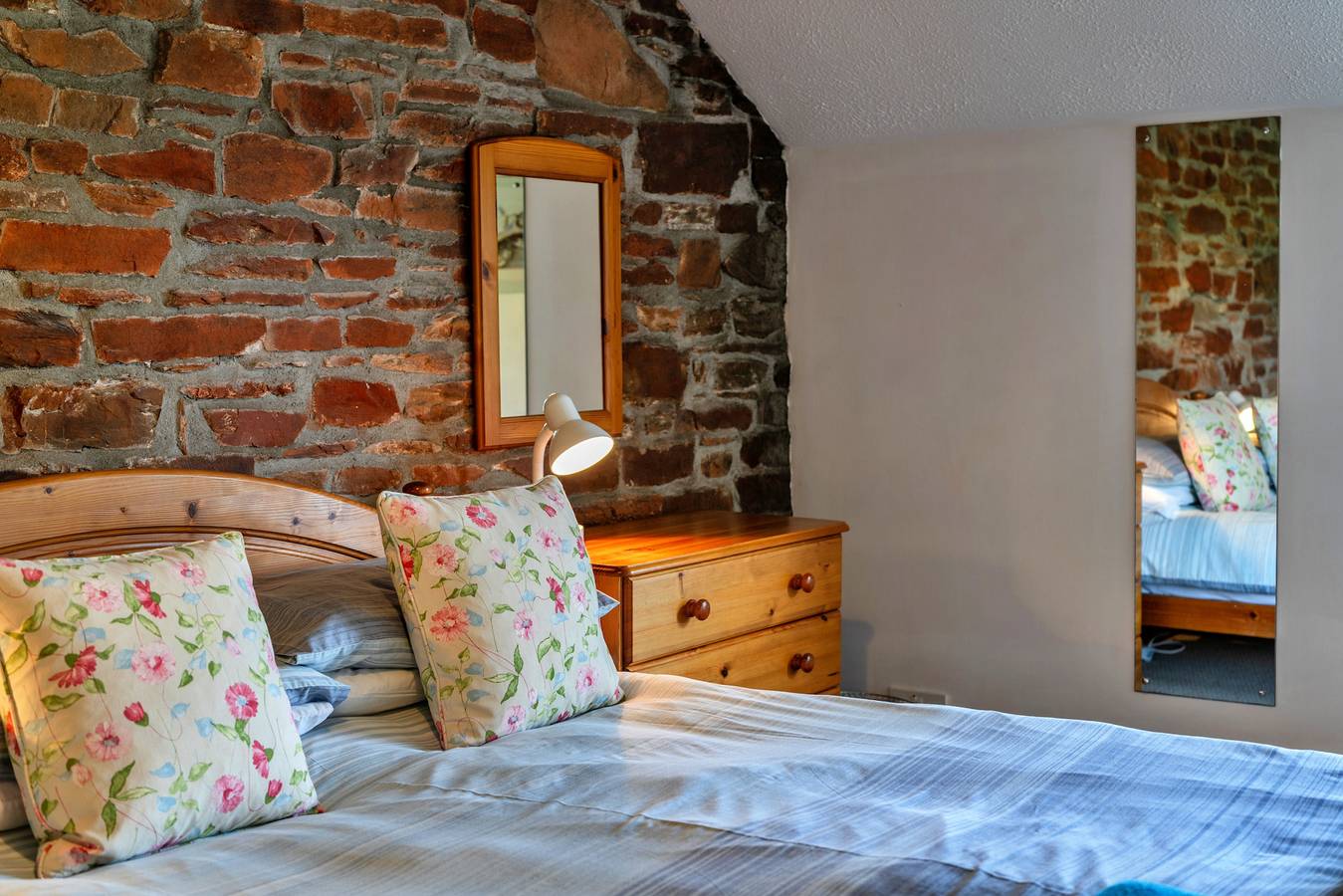 Old Nog Cottage, Stowford in Devon
