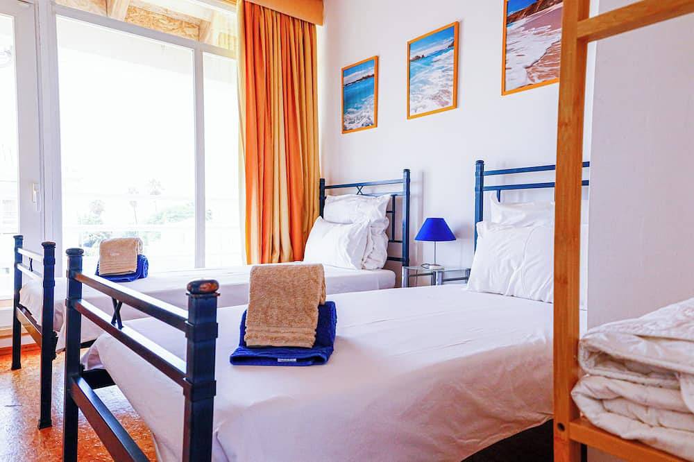 Ganze Wohnung, Meerblick , Gemeinschaftspool,  Billardtisch , Strandnähe, jede Etage Zimmer+Bad in Guia, Faro Distrikt