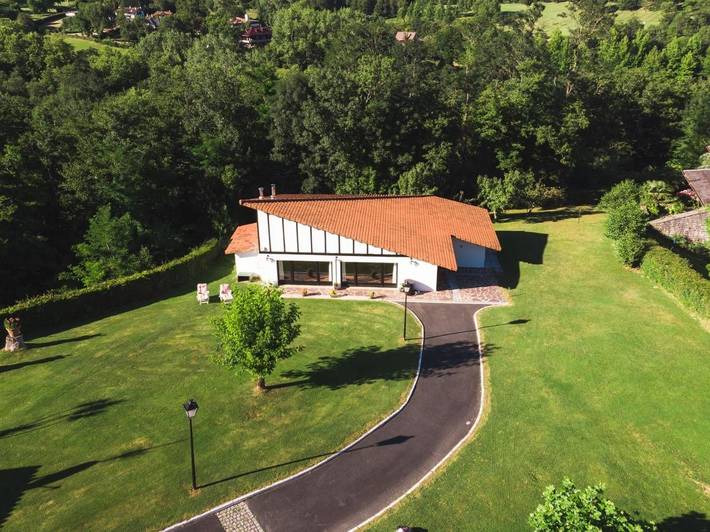 Chalet para 6 personas, con Jacuzzi y Terraza además de Jardín y Vistas en Guipúzcoa - 2