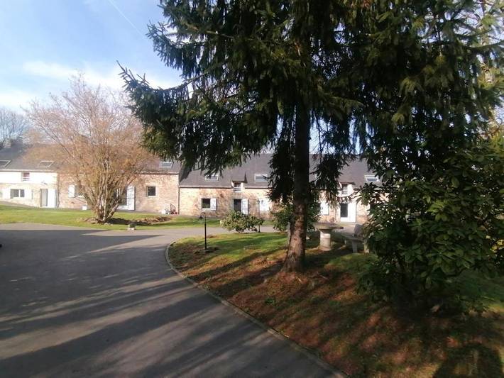 Location de vacances pour 4 personnes, avec vue ainsi que piscine et jardin à Brandivy - 4