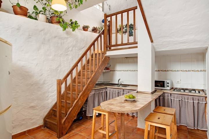 Vacation Home 'Mirador de la Abuela' with Sea View, 2 Terraces & Wi-Fi in Gáldar, North Gran Canaria