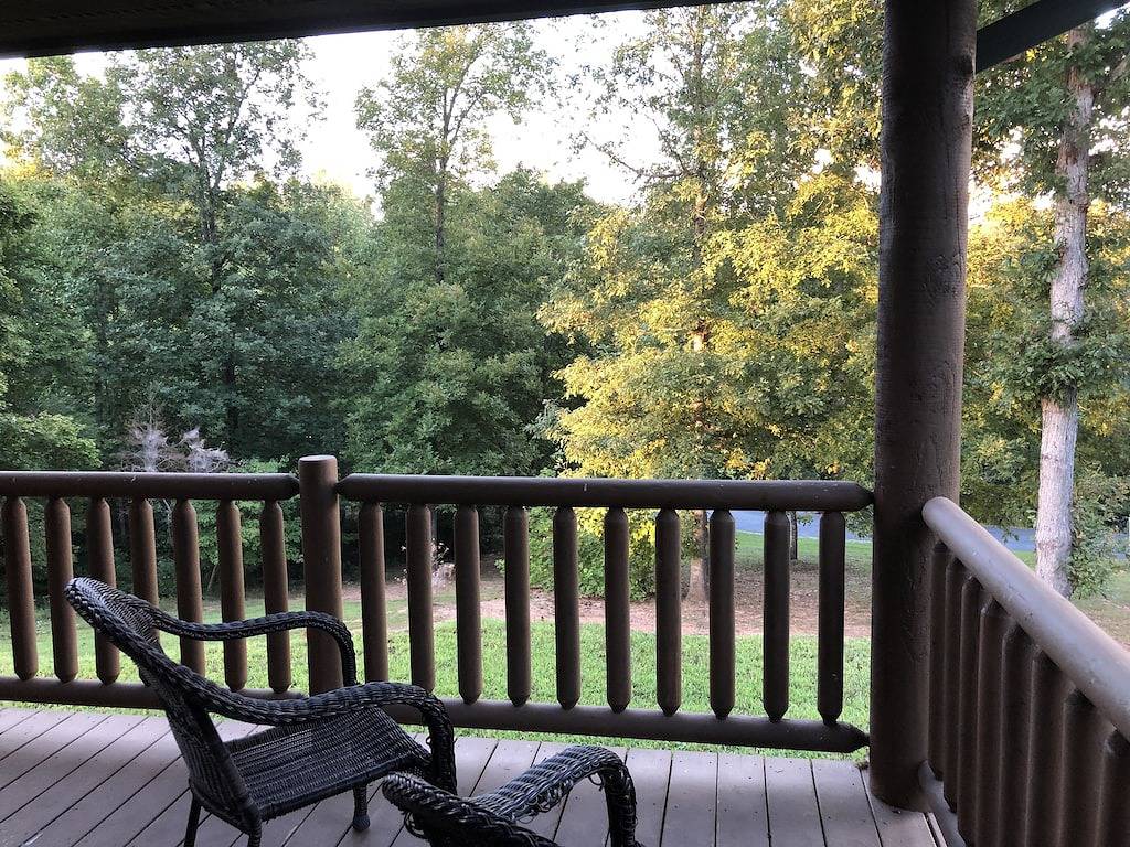 Log Cabin for 12 People in North Carolina, USA