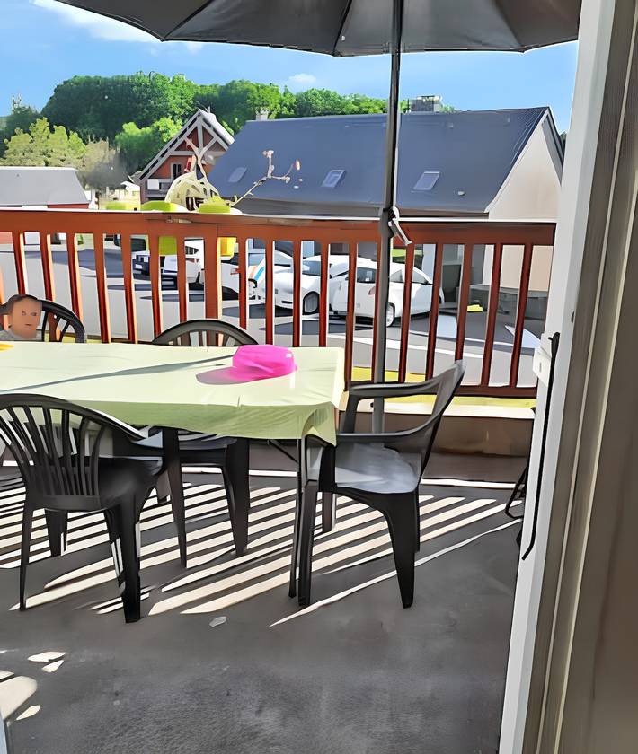 Location de vacances pour 6 personnes, avec terrasse dans Lac de la Raviège - 2