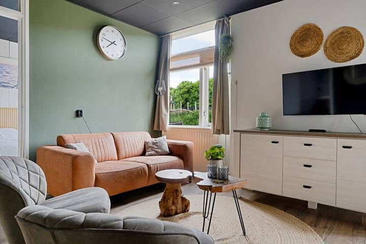 Ferienwohnung für 2 Personen, mit Terrasse und Seeblick sowie Balkon/Terrasse in Goeree-Overflakkee - 3