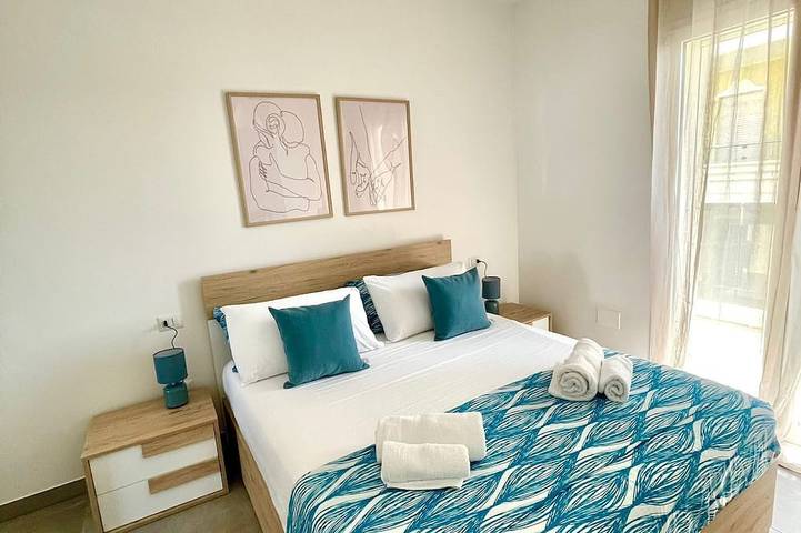 Ganze Wohnung, New! 2 Bedrooms, 2 Bathrooms, Free Car Box 100m from the sea in Alba Adriatica, Adriaküste Abruzzen
