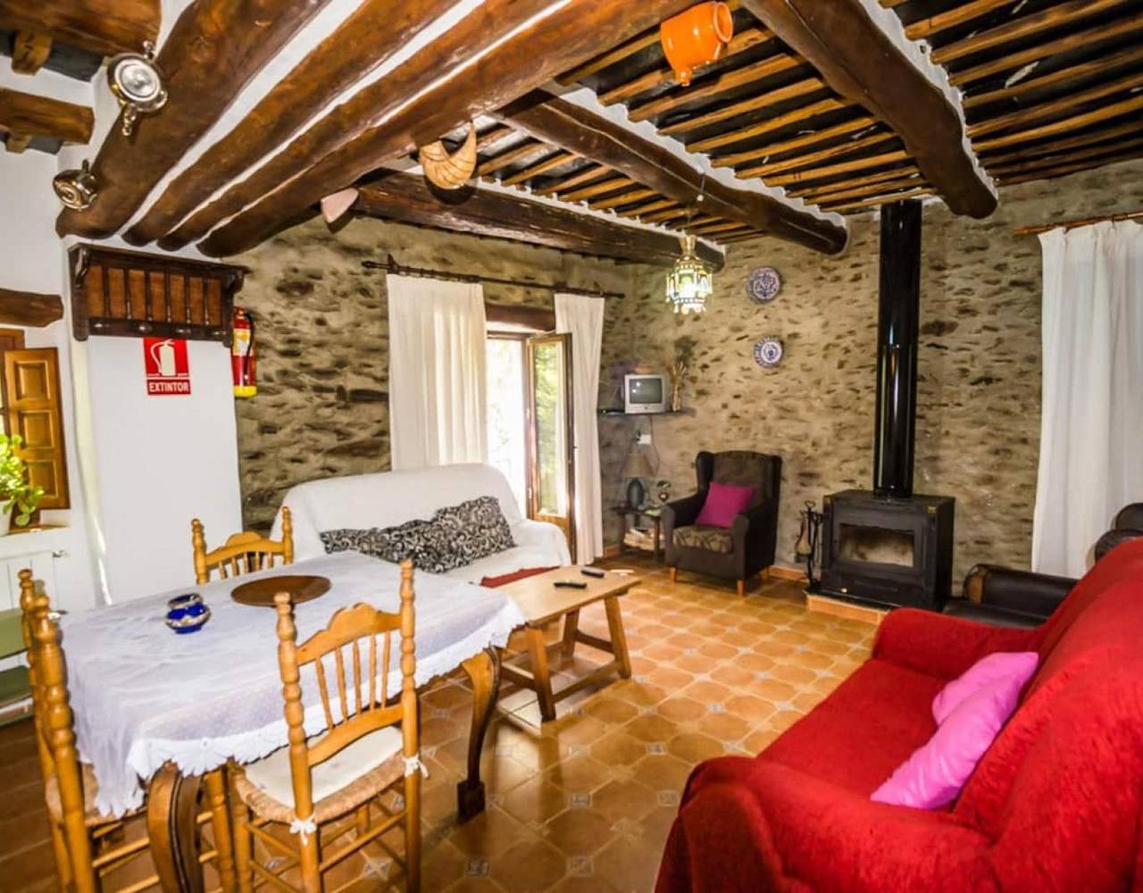 Casa rural 'Casa El Portón, Bubión' con vistas a la montaña, terraza privada y Wi-Fi in Bubión, Provincia de Granada