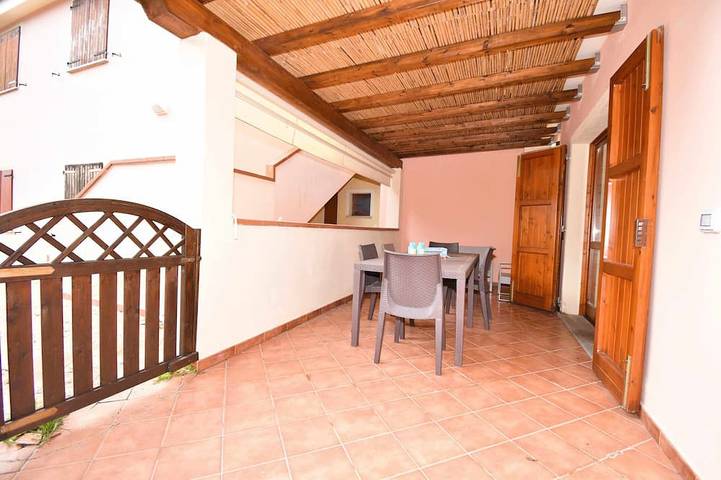 Appartamento vacanze per 3 persone, con piscina e giardino, con animali domestici - 1