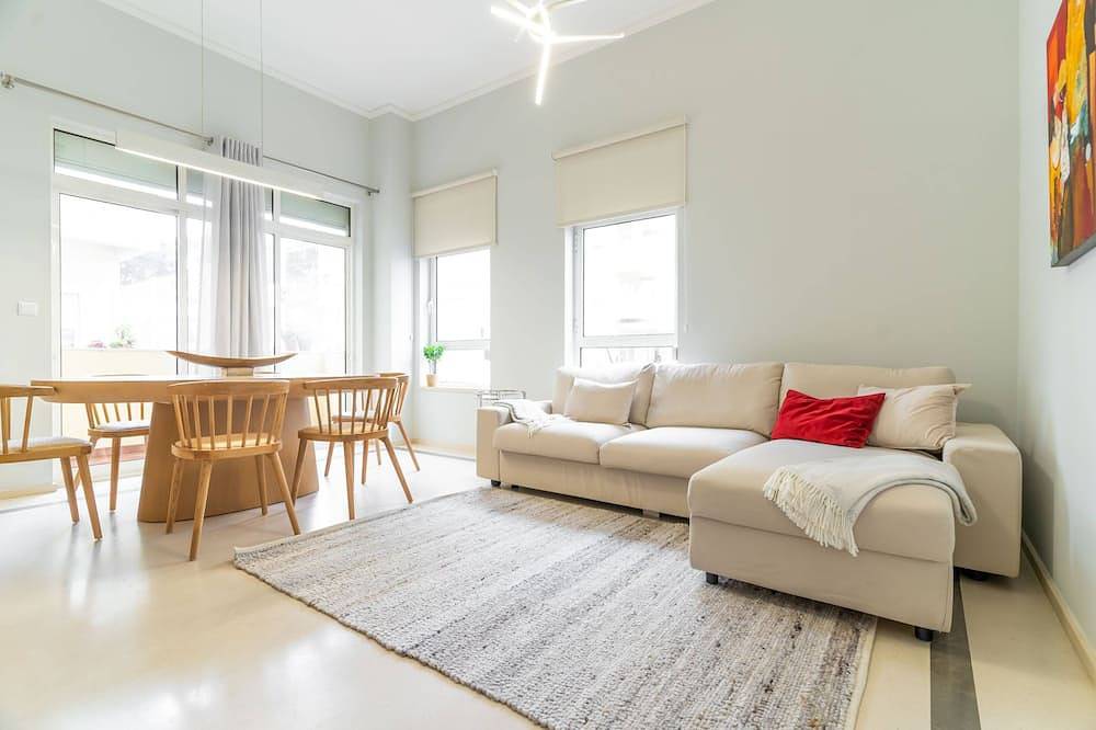 Apartamento inteiro, 3 bedrooms apart with pool & tennis in Lisboa, Costa de Lisboa