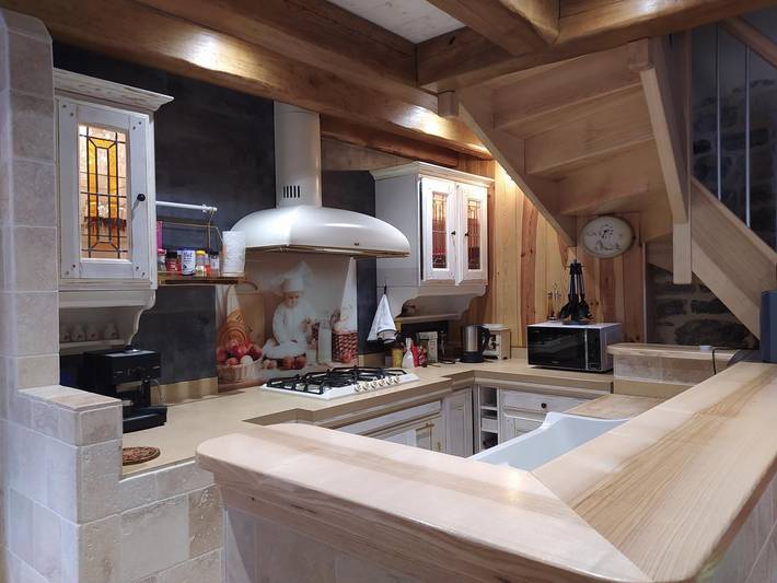 Gîte pour 12 personnes, avec terrasse à Saint-Étienne-du-Valdonnez - 4