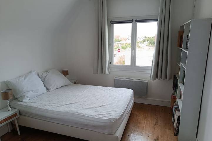 Maison avec jardin à 30 mètres de la plage in Ver-sur-Mer, Côte de Nacre
