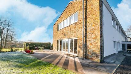 Location de vacances pour 2 personnes, avec sauna et jardin à Saint-Hubert