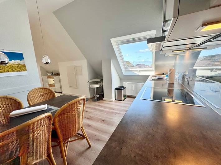 Ganze Wohnung, Individuell geschnittene Ferienwohnung im 2. Ober- und Dachgeschoss in Nordfriesische Inseln (Schleswig-Holstein) (Schleswig-Holstein), Wenningstedt