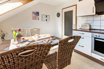 Appartement De Vacances pour 2 Personnes dans Hausen am Tann, Bade-Wurtemberg, Photo 2