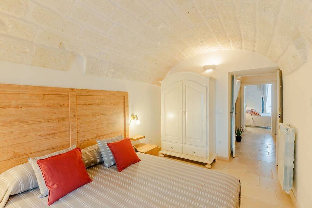 Entire apartment, Beautiful apartment for 5 guests with Wifi, A/C, Tv and veranda, close to Ostuni in Carovigno, Salento