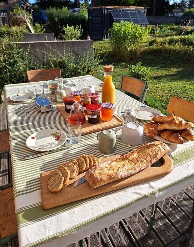 Chambre d’hôte pour 6 personnes, avec jardin en Auvergne - 3