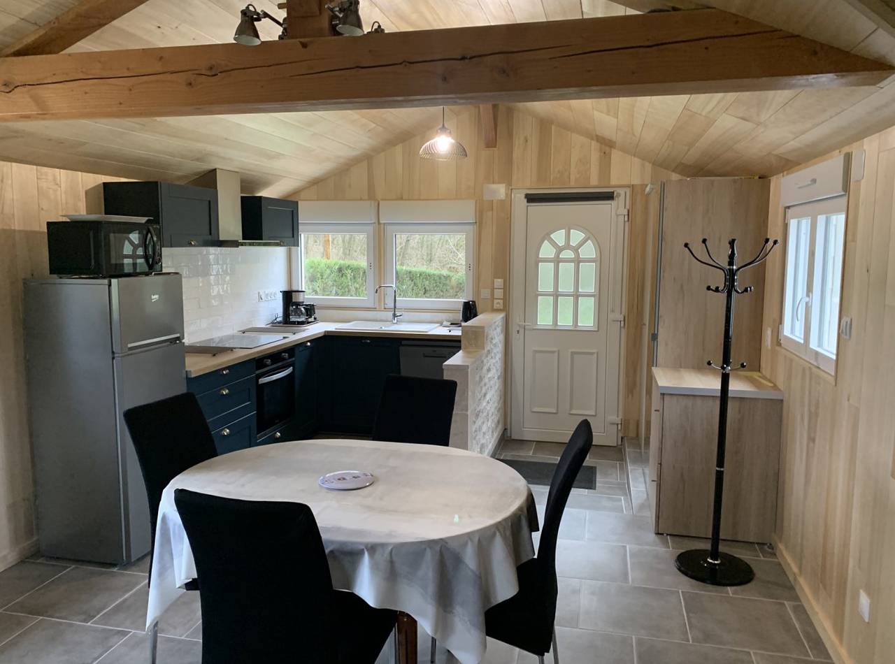 Gîte des Lauriers, 2/4 pers., climatisé, 10 min du Zoo de Beauval in Couffy, Région de Romorantin-Lanthenay