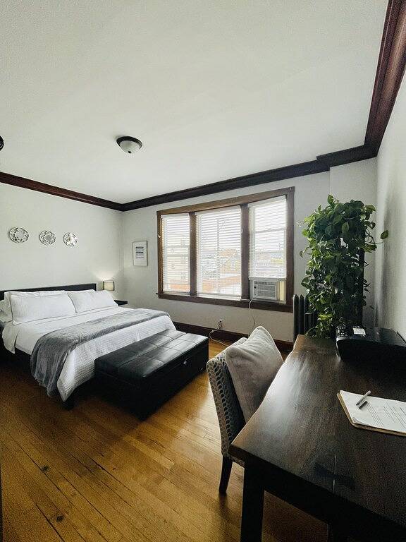 Ganze Wohnung, Charming 2Br Retreat in Chicago! in Chicago, Cook County