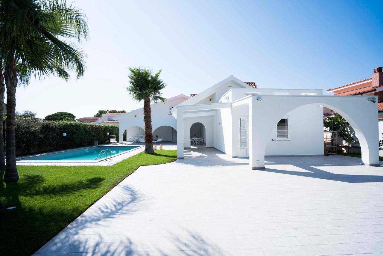 Le Agavi - Villa esclusiva per vacanze in Carini, Provincia di Palermo