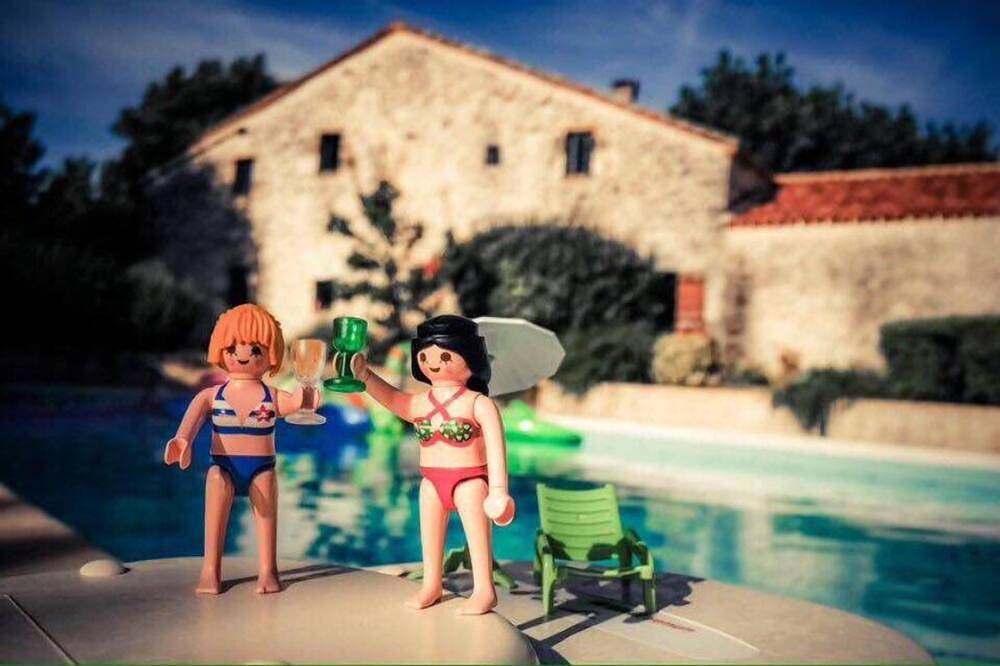 Belle Maison De Vacances En Pierre Confortable Au Calme  Avec Piscine Privative in Paulhiac, Région de Villeneuve-sur-Lot