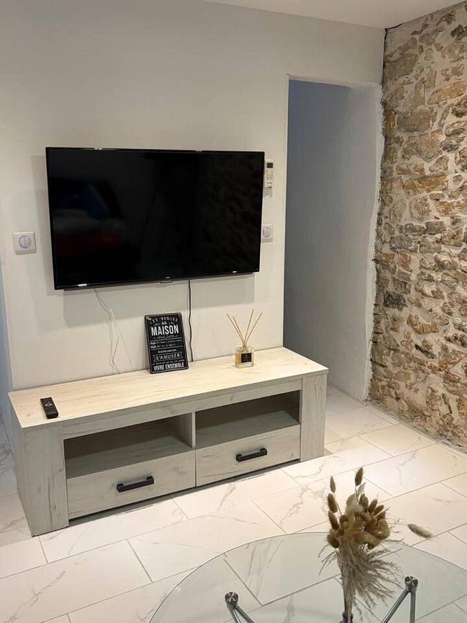 Gîte pour 4 personnes, avec terrasse à Saint-Paulet-de-Caisson - 2