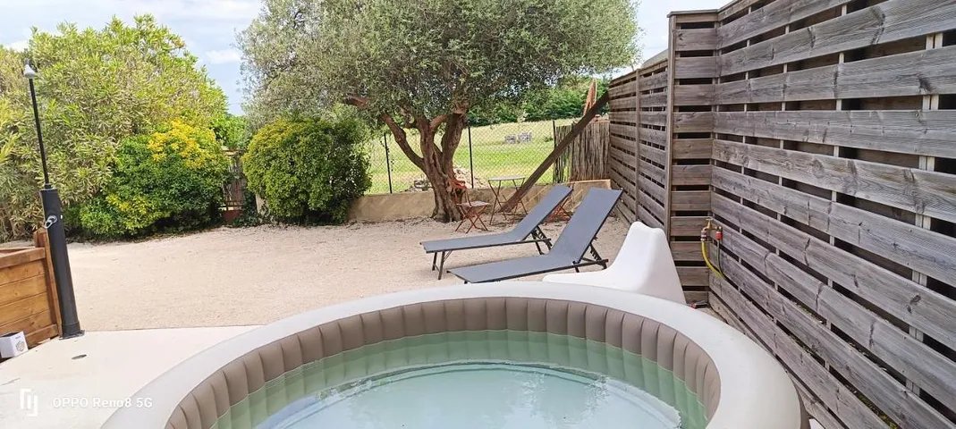 Casa de vacaciones para 7 personas, con jardín y jacuzzi - 1