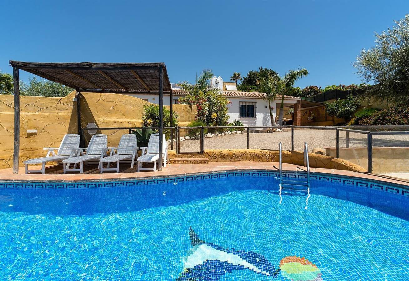 Casa de vacaciones Los Aperos 1 con vistas al mar, piscina, jardín y Wi-Fi in Vélez-Málaga, Costa del Sol