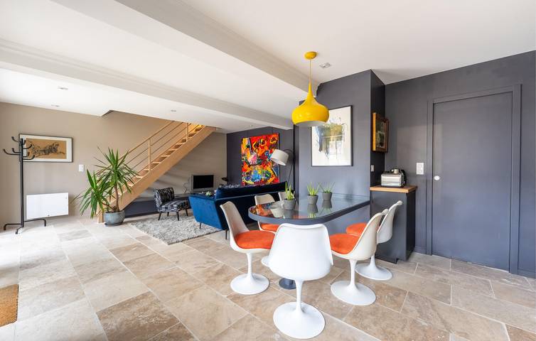 Appartement douillet au bord de l'eau à Vétheuil avec WiFi et jardin in Vienne-en-Arthies, Parc naturel régional du Vexin Français