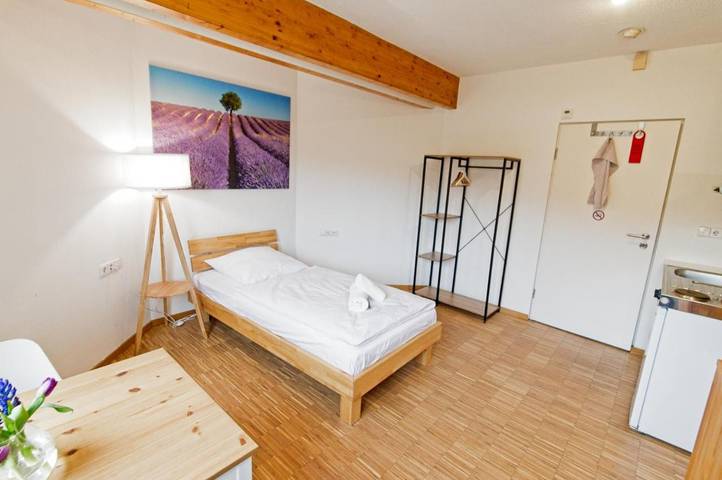 Gîte pour 3 personnes, avec jardin, adapté aux familles à Steinen - 2