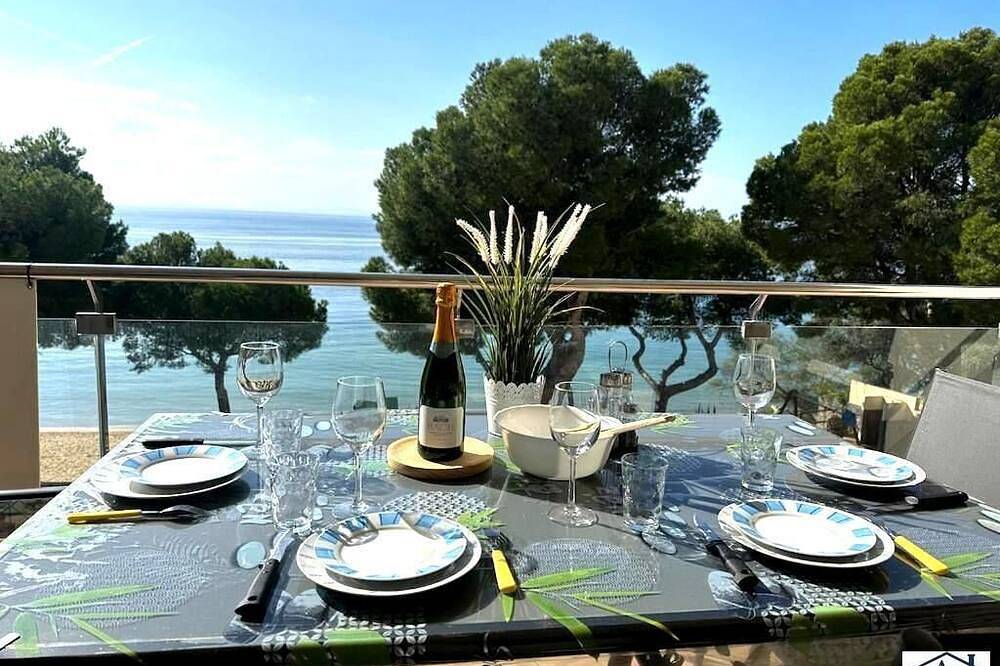 Apartamento entero, Apartamento En Almadrava Con Vistas A La Playa in l'Almadrava, Roses