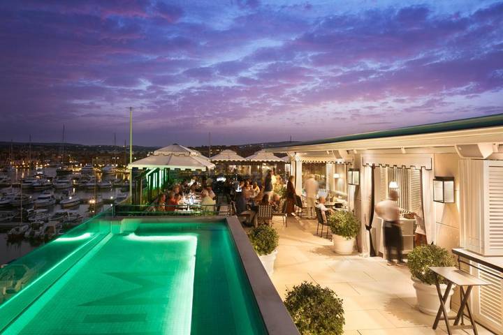 Apartamento para 2 personas, con sauna y jacuzzi además de terraza y piscina en Sotogrande