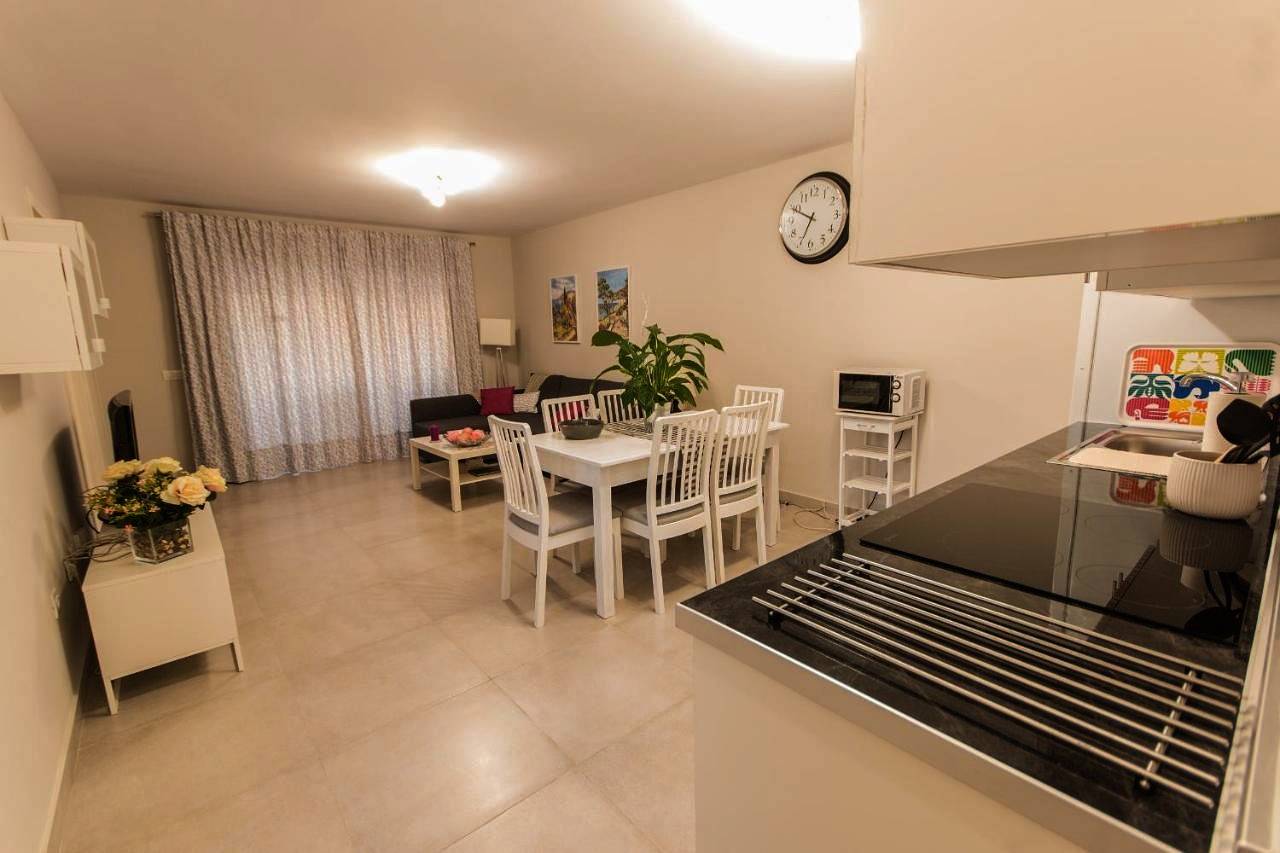 Entire apartment, Luminoso apart Mareverde in San Eugenio Alto, Adeje