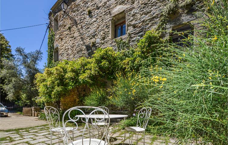 Gîte pour 5 personnes, avec piscine ainsi que terrasse et jacuzzi dans Parc naturel régional de Corse - 3