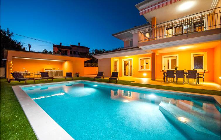 Ferienhaus für 8 Personen, mit Terrasse und Pool - 1