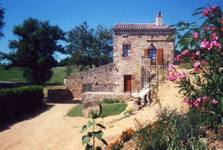 Gîte pour 6 personnes, avec terrasse et jardin - 1