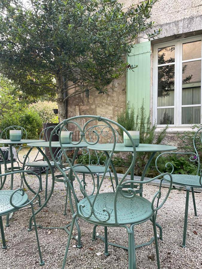 Location de vacances pour 3 personnes, avec vue et jardin à Allemans - 3