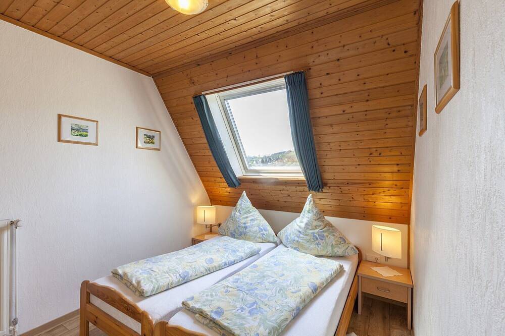 Ganze Wohnung, Gemütliches Appartement in Hallenberg mit Terrasse in Hallenberg, Hochsauerlandkreis