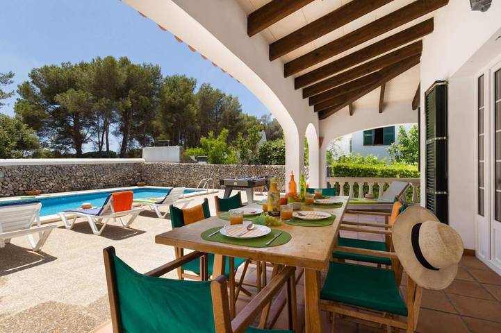 Villa pour 6 personnes, avec terrasse ainsi que jardin et piscine à Cala Galdana - 4